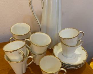 Schleiger Haviland Tea Set - Service for 9