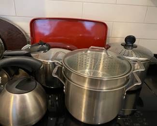 3 Piece Stainless Stock Pot, Black and Stainless Steel Teapot