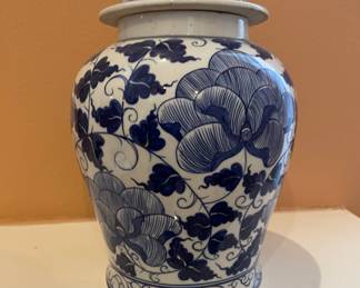 Blue/White Chinoiserie Ceramic Ginger Jar