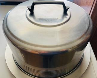 Vintage Regal Quality Aluminum Cake Carrier - Pristine Condition 