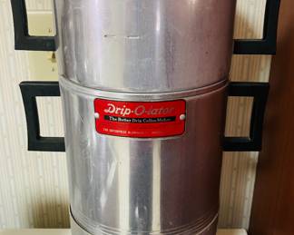 Vintage Commercial Drip-O-Lator Aluminum Drip Coffee Pot
Makes 20 Cups🙌