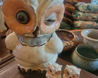 Rare Vintage  Shawnee Pottery Winking Owl Cookie Jar ,Comes With Salt &Pepper Shakers