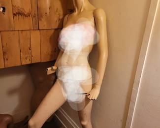 Full Body Mannequin ( No Fingers)