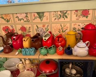 Pouring Pitchers & Tea Pots