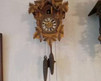 Small Cuckoo Clock (Needs Repairs 