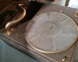 Brunswick panatrope phonograph - needs TLC