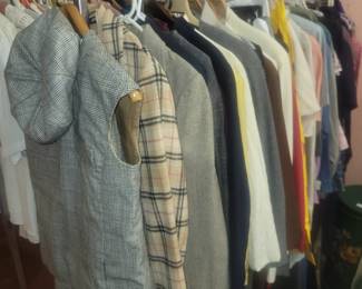 Very Nice Named Brand Clothes .Sizes From 6 -14 