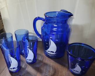Hazel  Atlas Cobalt Blue Sailboat  Pitcher With 4 Glasses And Small Bowl 