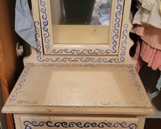 Children's  Vintage  Dresser