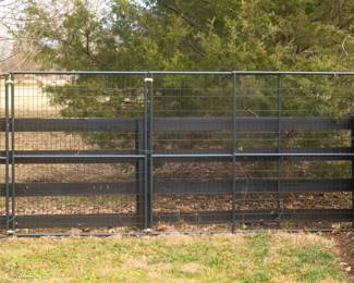 Retriever brand kennel dog animal fence panels 6' x 5'