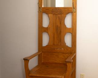 Oak Hall Tree w/ Storage Trunk and Mirror
