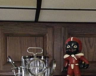 Beverage server set, football player figure