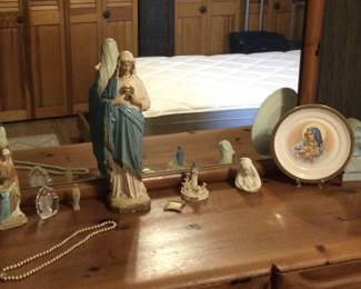 Blessed mother figures