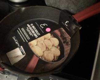 Emerile  cast iron 12” frying pan