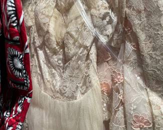 vintage !! well preserved