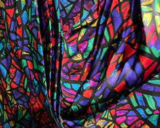 ITS A TOP !! BRIGHT COLORS INDEED