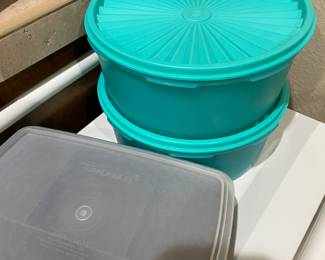 tupperware in great condition