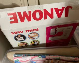janome sew mini in box