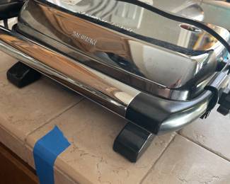 lots of name brand kitchen items