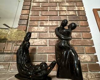 (Right) Royal Haeger Statue "Lovers Dancing Couple” Art Deco Style Ceramic Art Pottery Black
(Left) "Circle of Love" Ceramic Art Pottery Black 