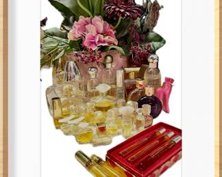 More Perfumes... some Miniatures 
Estée Lauder: Beautiful Pleasures Flower Bloom Sheer Sensuous Dazzling Gold Intuition Private Collection Tuberose Gardenia White Linen
Lancôme: Modern Muse Poeme La Vie Est Belle 
Mary Kay: Journey