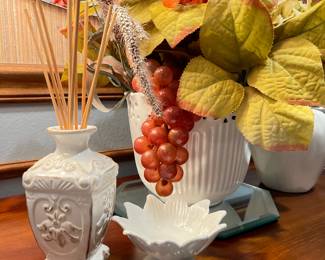 Fitz Floyd White ceramic (we have 3) trinket dish
Small ceramic milk glaze vase with oil scent stems 