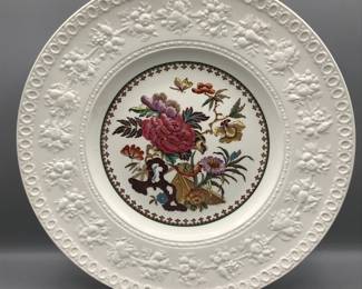 Bullfinch Wellesley Wedgwood Plate