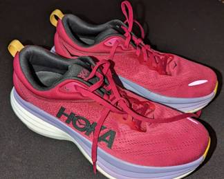 Size 10 Hoka and lots of other shoes. There is one pair of size 12 Earth tennis shoes.