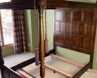 Queen Four Post Canopy Bed
