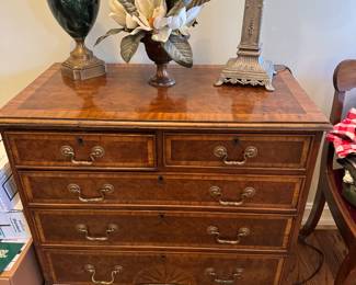 Inlaid wood beautiful finish 5 drawer chest