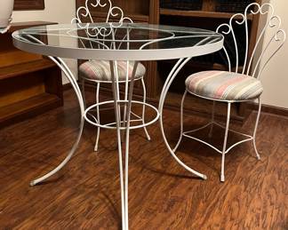 Bistro table & chairs