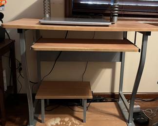 Computer desk