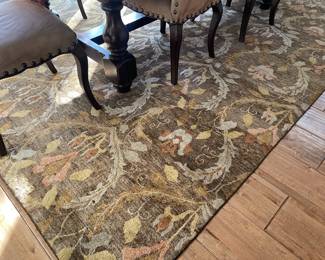 Damask hand knotted area rug