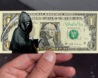 Penny (United Kingdom)
Ghost Writer - MAKING A KILLING, 2022, (6/20)
18 Layer Hand-Cut Stencil With Black Light Magic Starting price $400