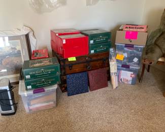 Extra train cars and tracks