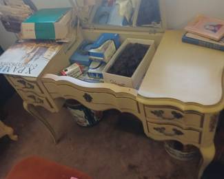 White French provincial dressing table