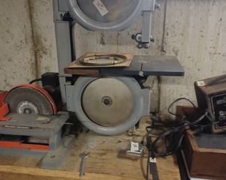 Band saw