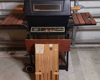 Gas Grill, Barbecue Tool Set