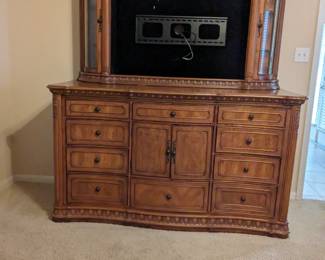Dresser in main bedroom 