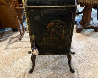 ANTIQUE COAL STOVE.