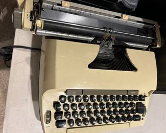 SEARS ELECTRIC TYPEWRITER.