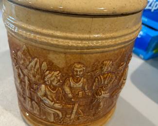VINTAGE COOKIE JAR.