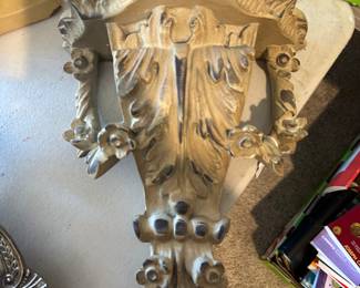 A PAIR OF WALL SCONCES.