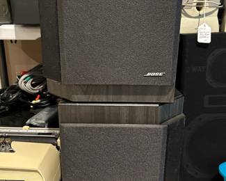 PAIR OF BOSE SPEAKERS.