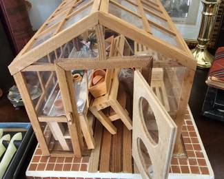 Small Glasshouse with contents'