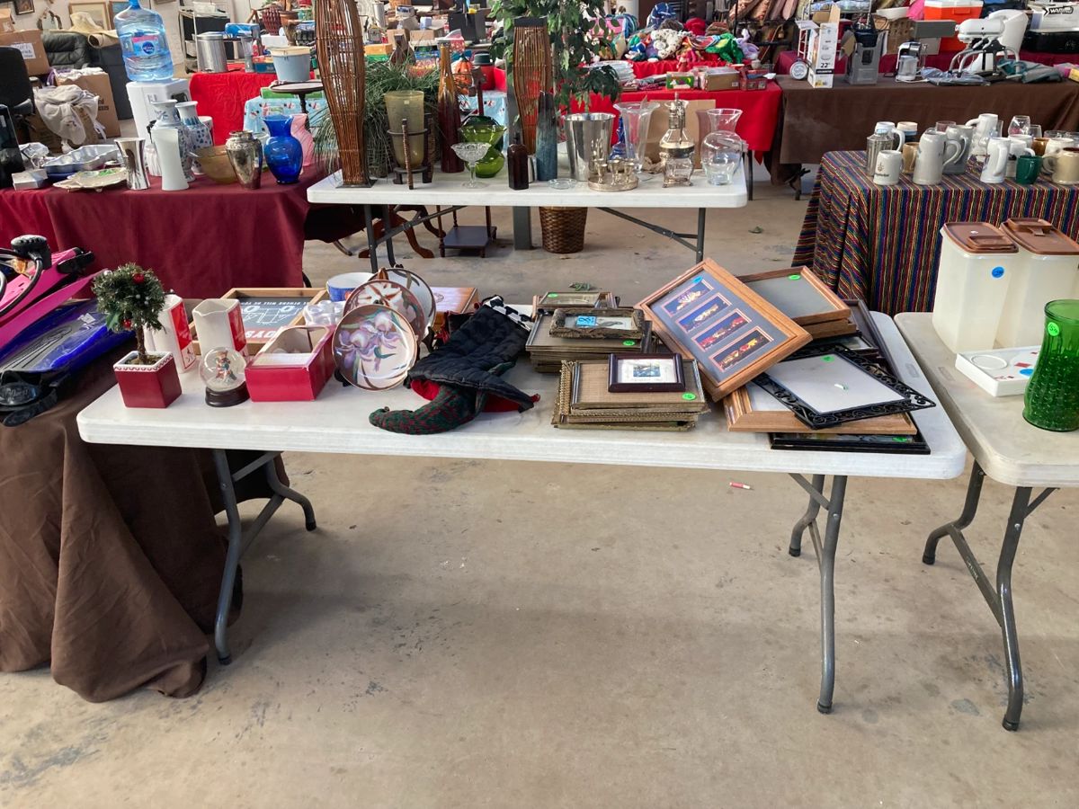 1187 Resale HUGE 1 & 5 Sale in Burleson, TX starts on 1/24/2024