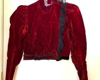 Antique velvet top