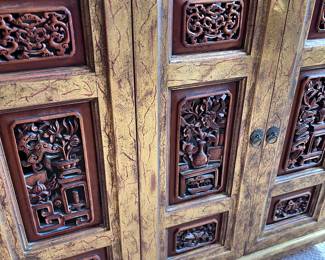 Gilt Chinese cabinet