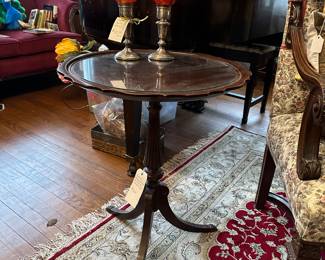 Mahogany pie crust table with glass top