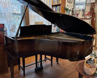 Vintage OM Wuertz baby grand piano